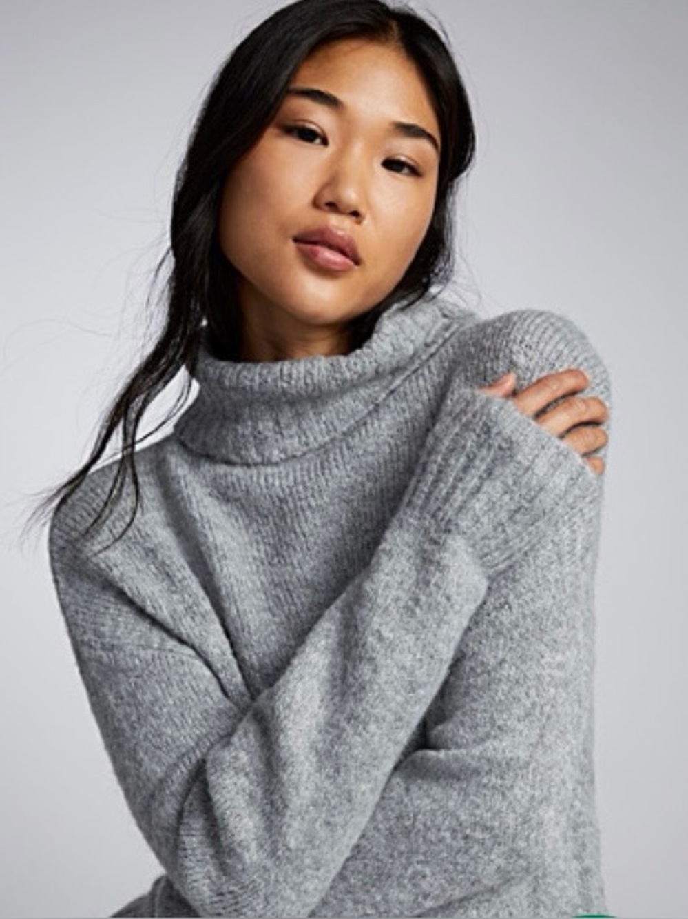 SIMONS Twik Soft Gray Knit Sweater